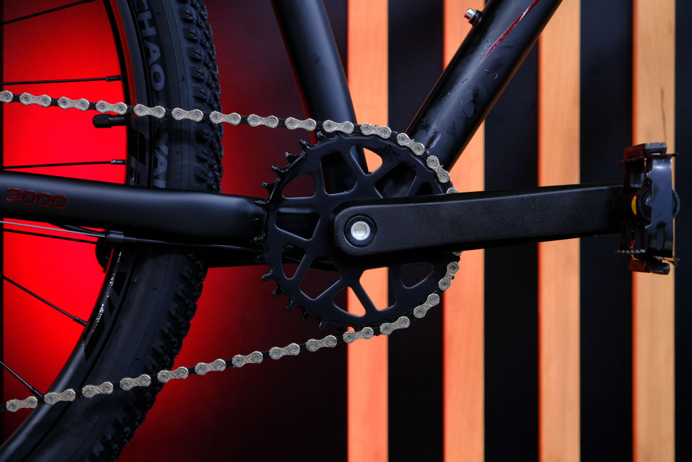 LORAK MT 29 - 3000 Матовый Чёрный/Красный рама 23 (на рост 188-203)